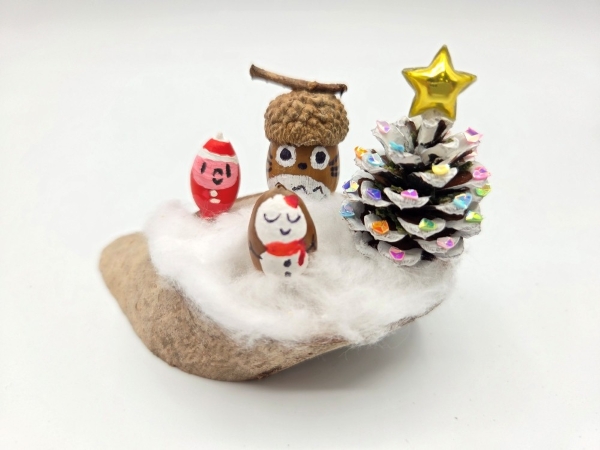 12/13(土)　松ぼっくりのミニクリスマスツリー