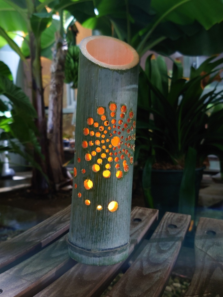 12/6（土）　都市緑化ホール　市民園芸講座　ナチュラルクラフト「癒しのあかり・竹灯籠体験」