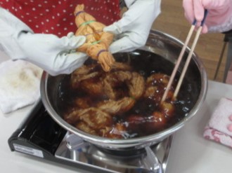 2/24（火）野草園　はじめての草木染め