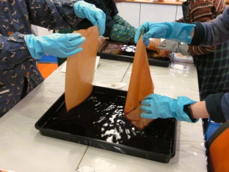 2/23（月・祝）野草園　さいしょの草木染め～和紙を染める～